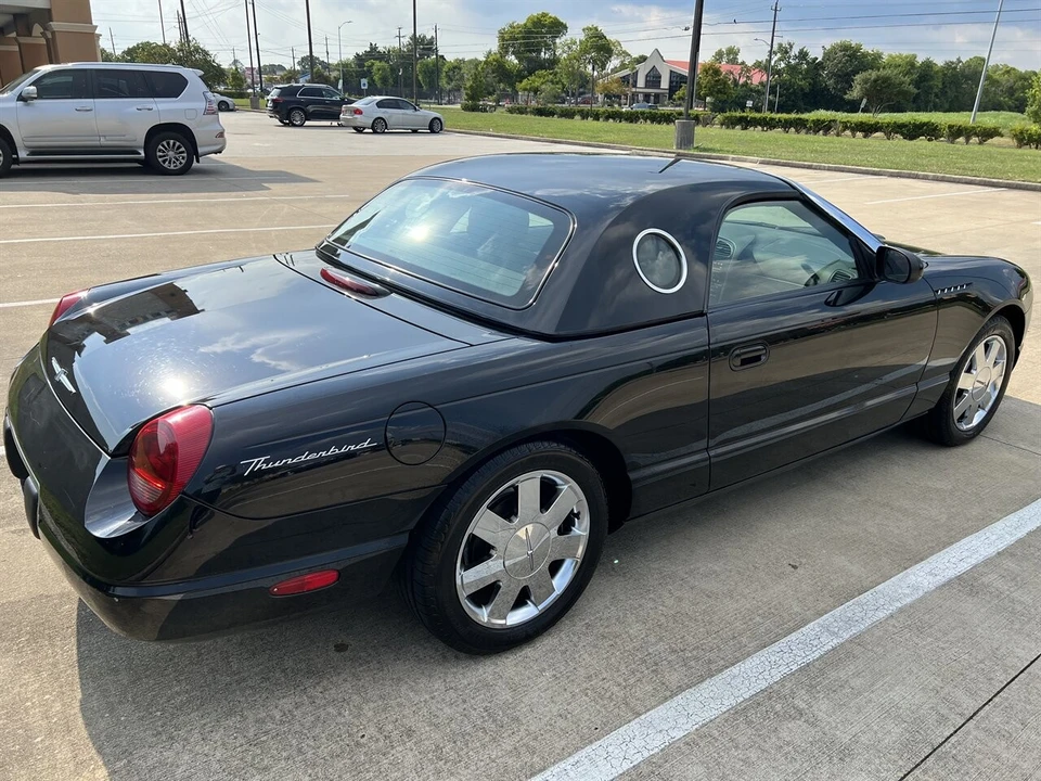2002 Ford Thunderbird 11th Gen - Image 11 of 21