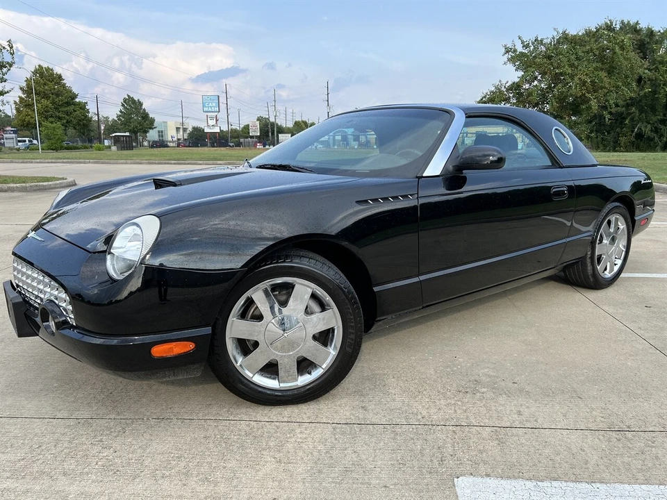 2002 Ford Thunderbird 11th Gen - Image 18 of 21