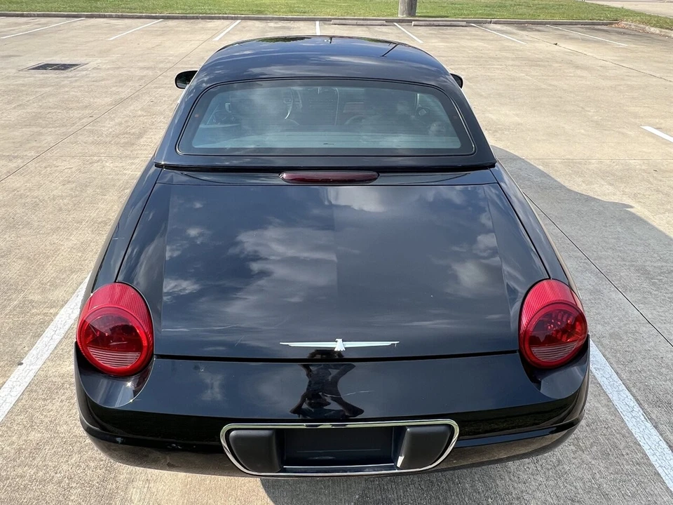 2002 Ford Thunderbird 11th Gen - Image 14 of 21