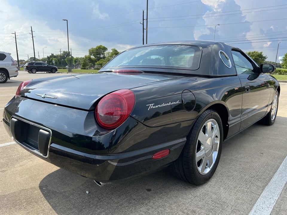 2002 Ford Thunderbird 11th Gen - Image 10 of 21