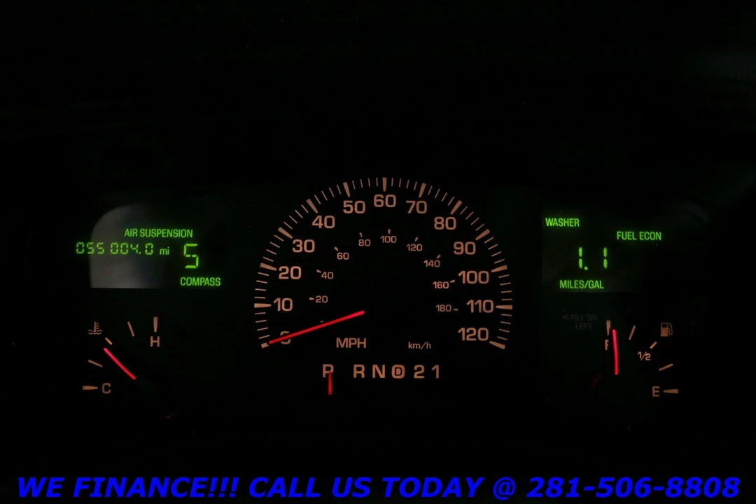 2002 Lincoln Town Car - Image 16 of 21