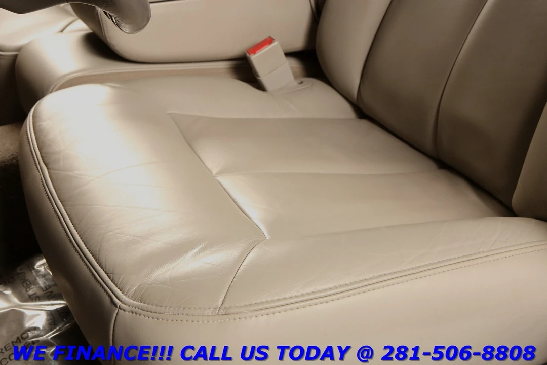 2002 Lincoln Town Car - Image 14 of 21