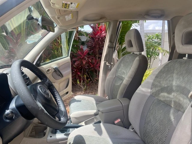 2002 Toyota RAV4 2nd Gen - Image 11 of 21