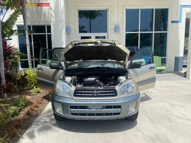 2002 Toyota RAV4 2nd Gen - Image 17 of 21