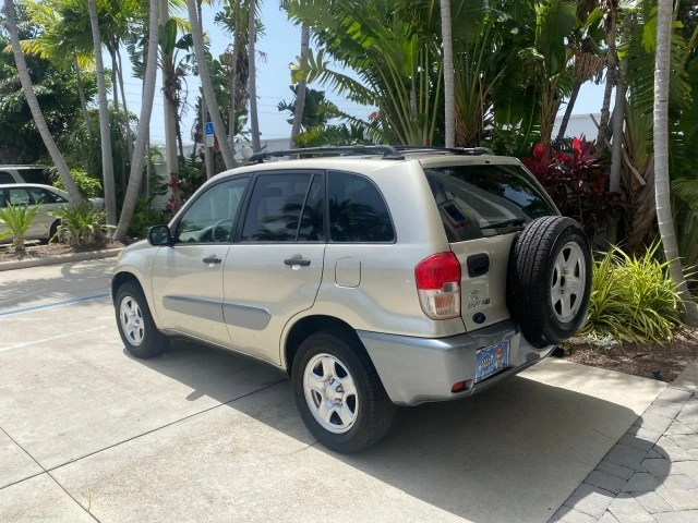 2002 Toyota RAV4 2nd Gen - Image 6 of 21