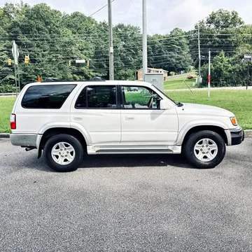 2002 Toyota 4Runner SR5