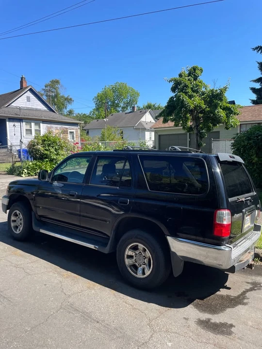 2002 Toyota 4Runner 3rd Gen - Image 2 of 10
