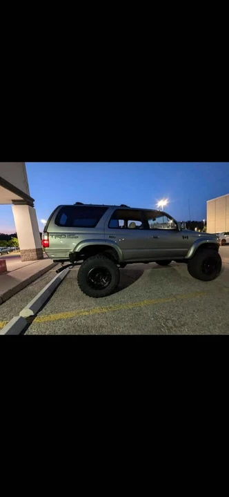 2002 Toyota 4Runner 3rd Gen - Image 5 of 13