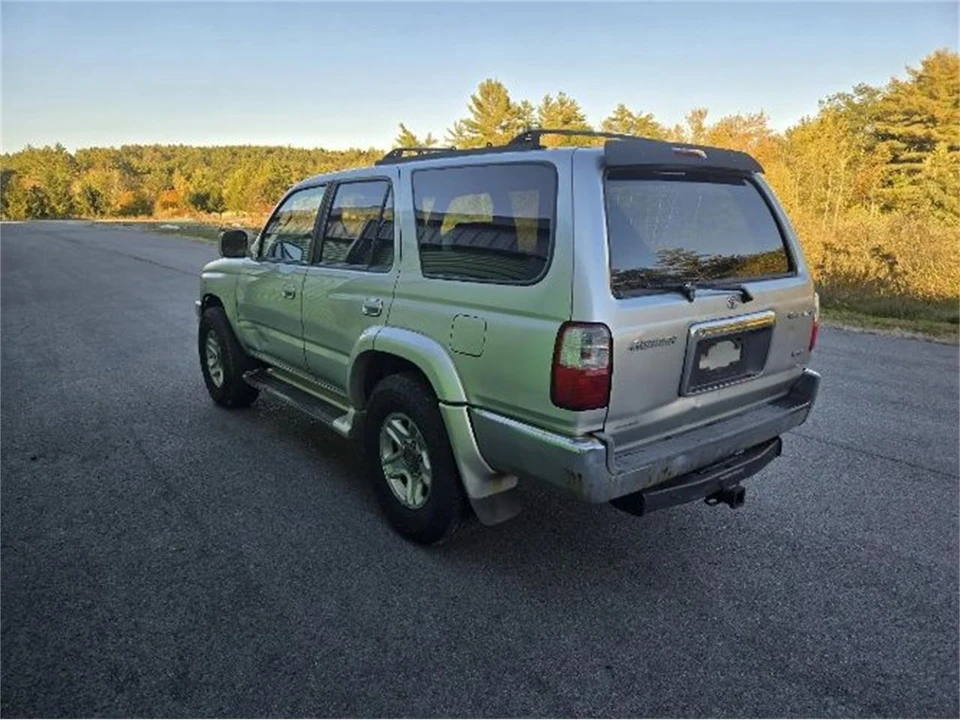 2002 Toyota 4Runner 3rd Gen - Image 9 of 12