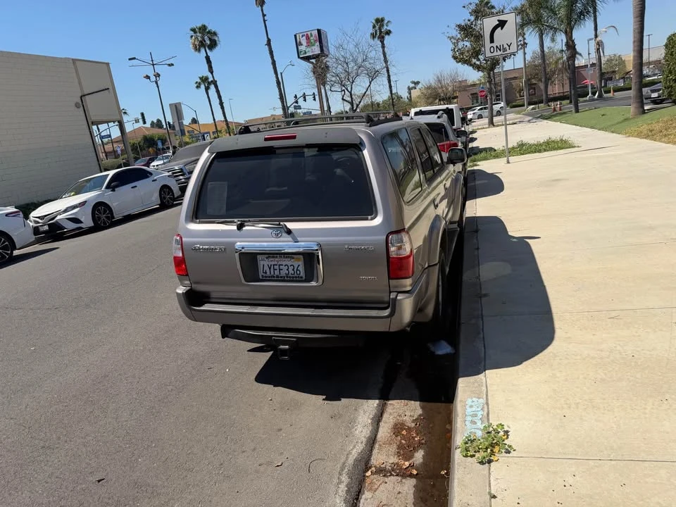 2002 Toyota 4Runner 3rd Gen - Image 5 of 10