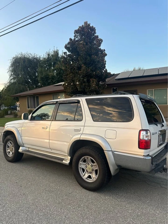 2002 Toyota 4Runner 3rd Gen - Image 3 of 8