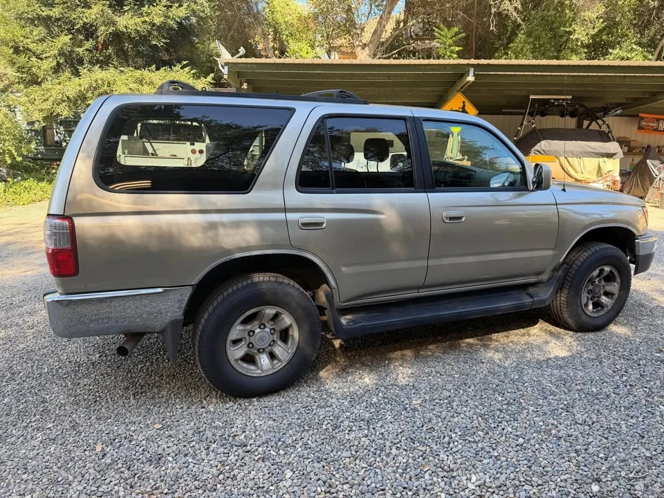 2002 Toyota 4Runner 3rd Gen - Image 6 of 11