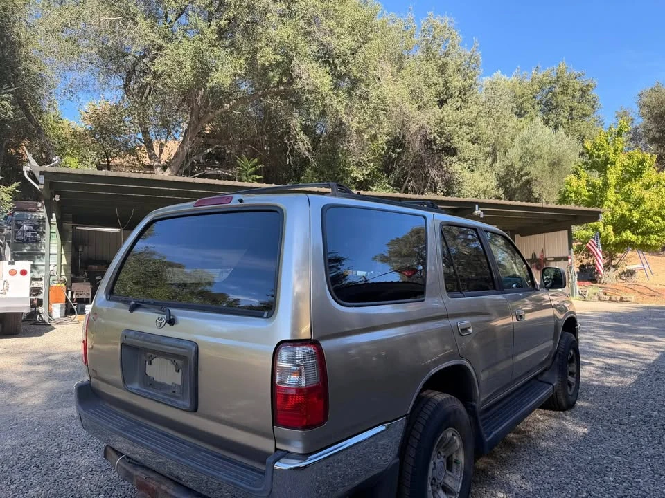 2002 Toyota 4Runner 3rd Gen - Image 5 of 11