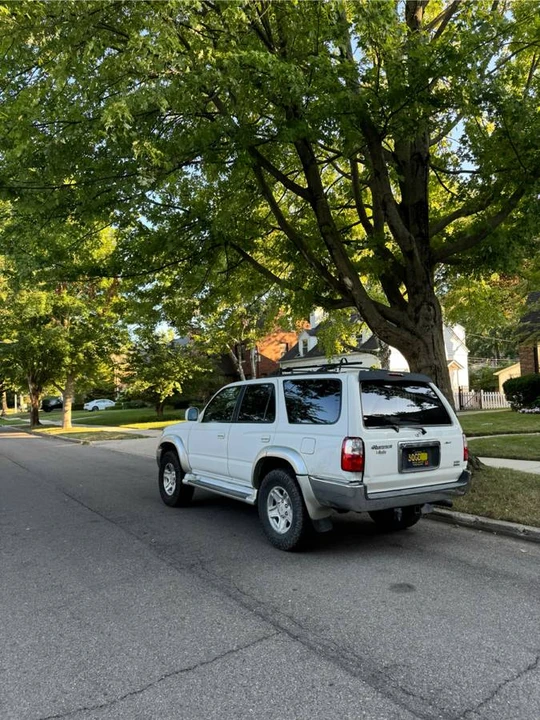 2002 Toyota 4Runner 3rd Gen - Image 3 of 10