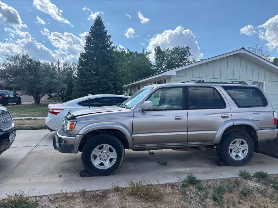 2002 Toyota 4Runner 3rd Gen - Image 2 of 9
