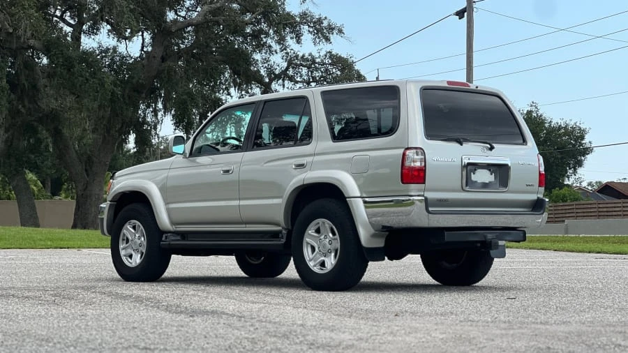 2002 Toyota 4Runner 3rd Gen - Image 3 of 31
