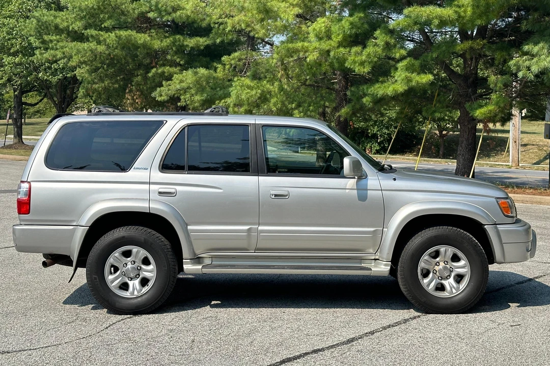 2002 Toyota 4Runner 3rd Gen - Image 3 of 31