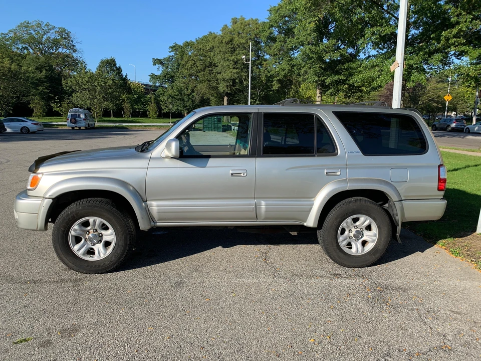 2002 Toyota 4Runner 3rd Gen - Image 10 of 31