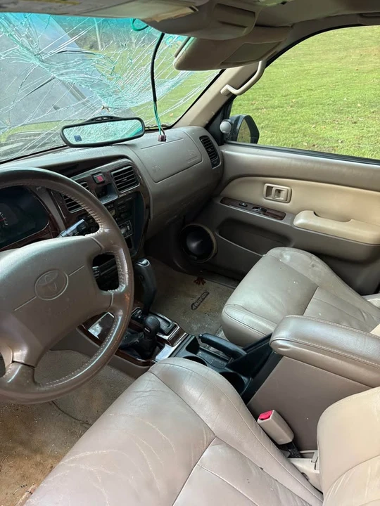 2002 Toyota 4Runner 3rd Gen - Image 2 of 11