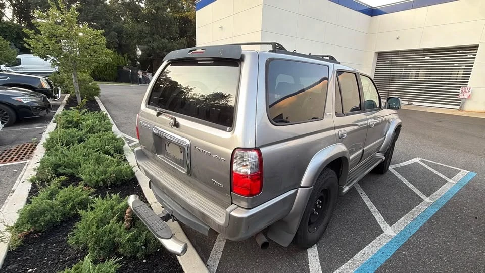 2002 Toyota 4Runner 3rd Gen - Image 2 of 7