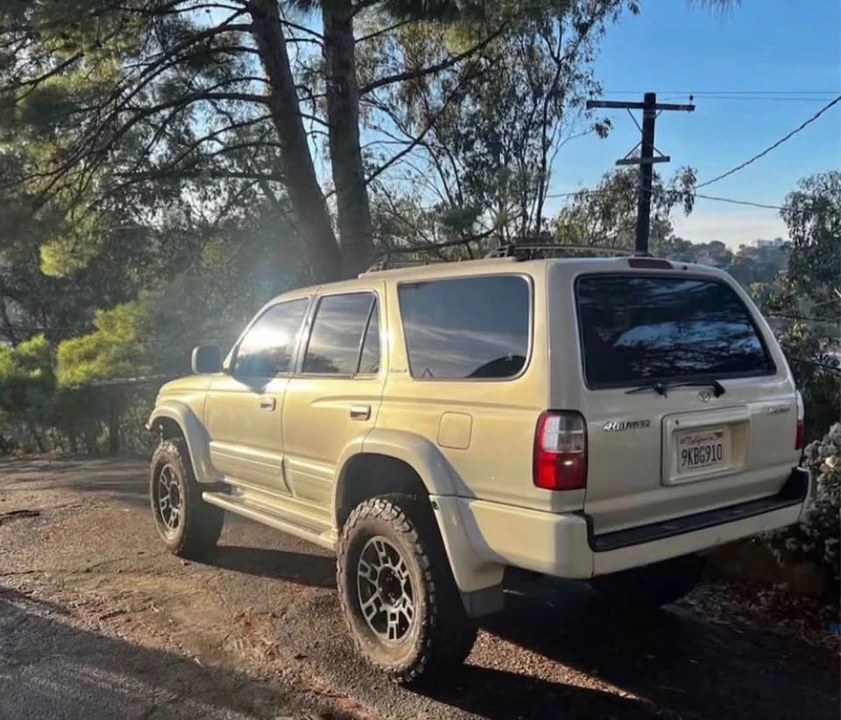 2002 Toyota 4Runner 3rd Gen - Image 2 of 7