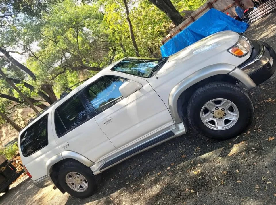 2002 Toyota 4Runner 3rd Gen - Image 2 of 5