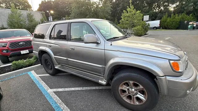 2002 Toyota 4Runner Limited Sport Utility 4D