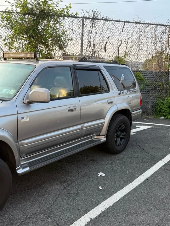 2002 Toyota 4Runner 3rd Gen - Image 5 of 19