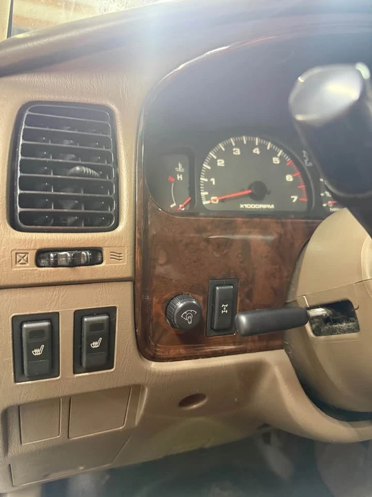 2002 Toyota 4Runner 3rd Gen - Image 16 of 17