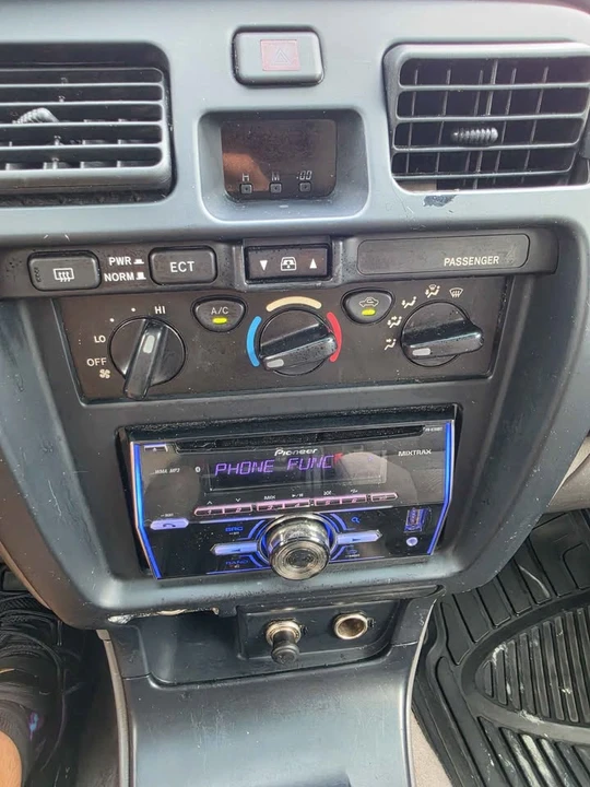 2002 Toyota 4Runner 3rd Gen - Image 12 of 15