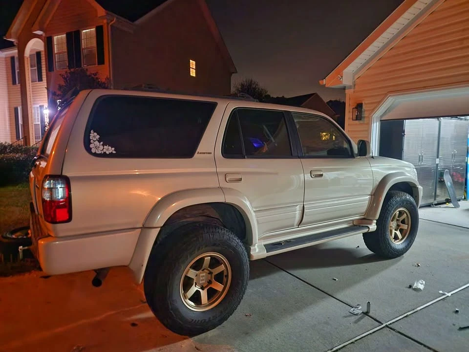 2002 Toyota 4Runner 3rd Gen - Image 12 of 20