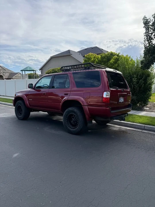 2002 Toyota 4Runner 3rd Gen - Image 2 of 11