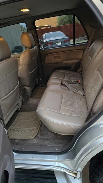 2002 Toyota 4Runner 3rd Gen - Image 8 of 9