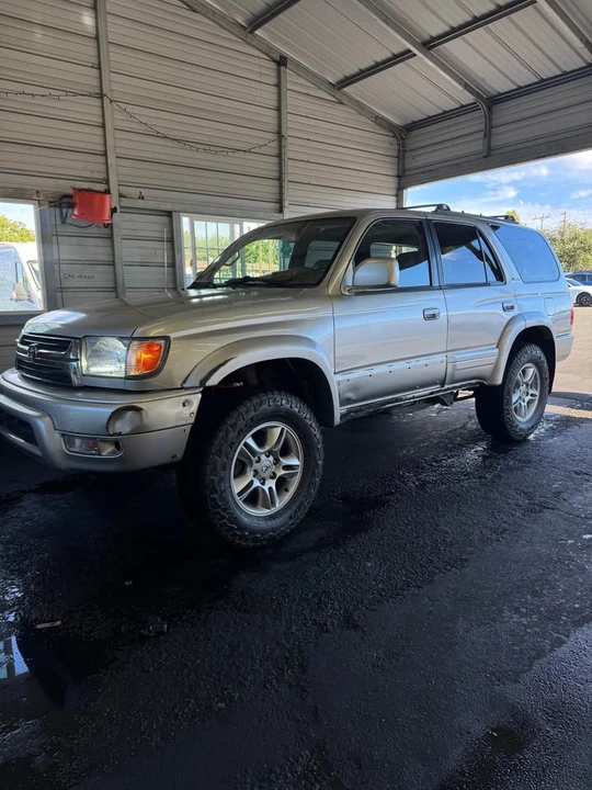 2002 Toyota 4Runner 3rd Gen - Image 3 of 18