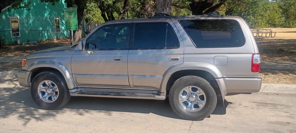 2002 Toyota 4Runner 3rd Gen - Image 3 of 5