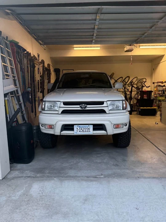 2002 Toyota 4Runner 3rd Gen - Image 2 of 3