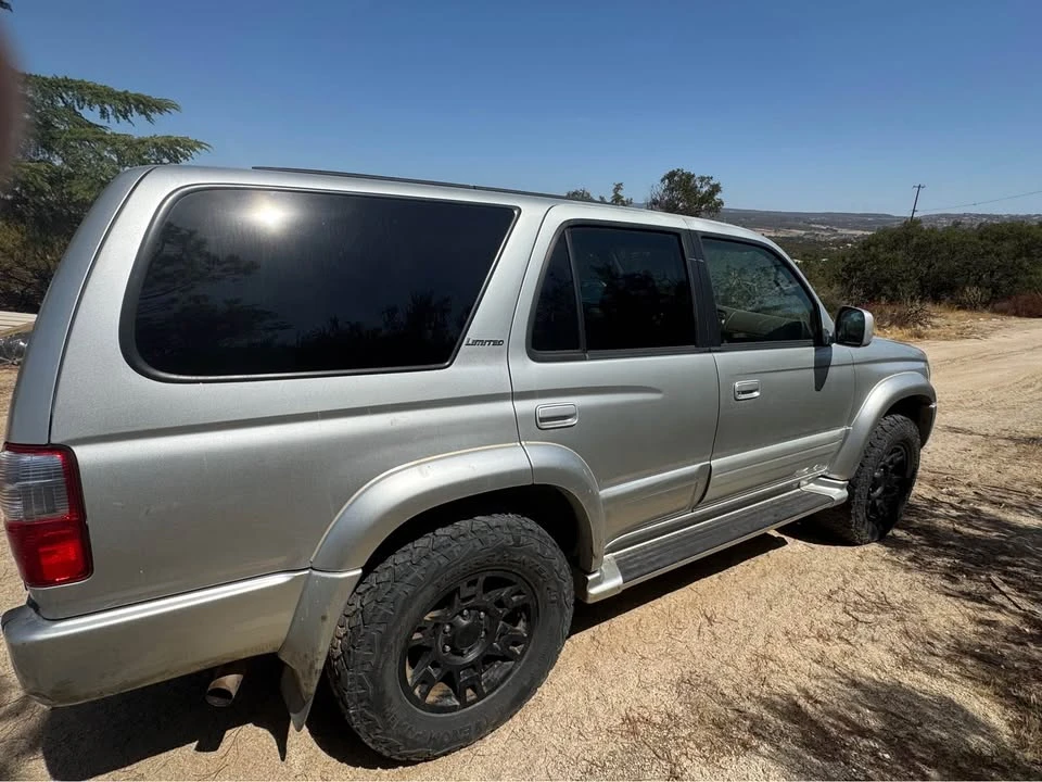 2002 Toyota 4Runner 3rd Gen - Image 5 of 9