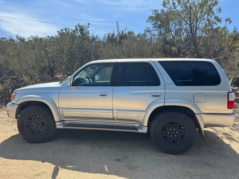 2002 Toyota 4Runner 3rd Gen - Image 2 of 9