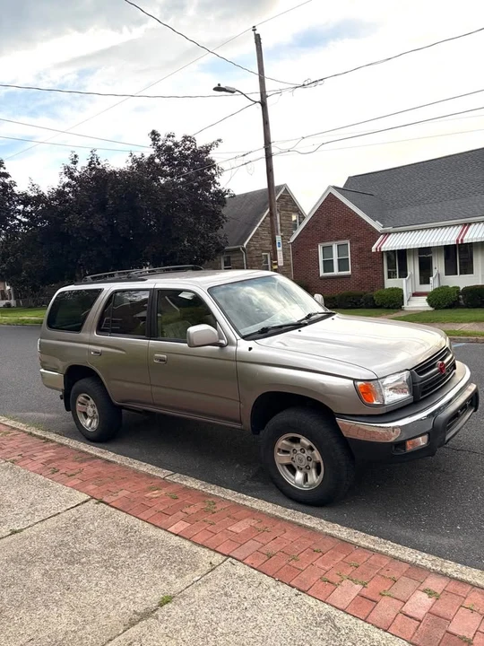 2002 Toyota 4Runner 3rd Gen - Image 2 of 16