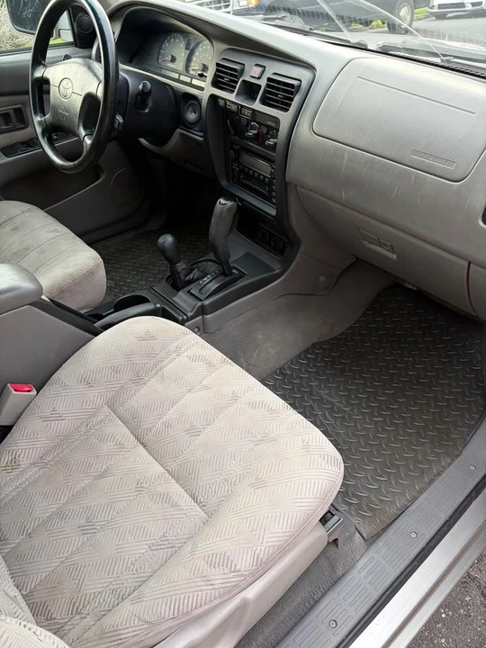 2002 Toyota 4Runner 3rd Gen - Image 7 of 16