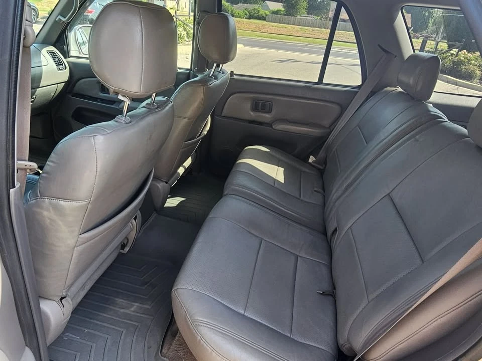 2002 Toyota 4Runner 3rd Gen - Image 11 of 16