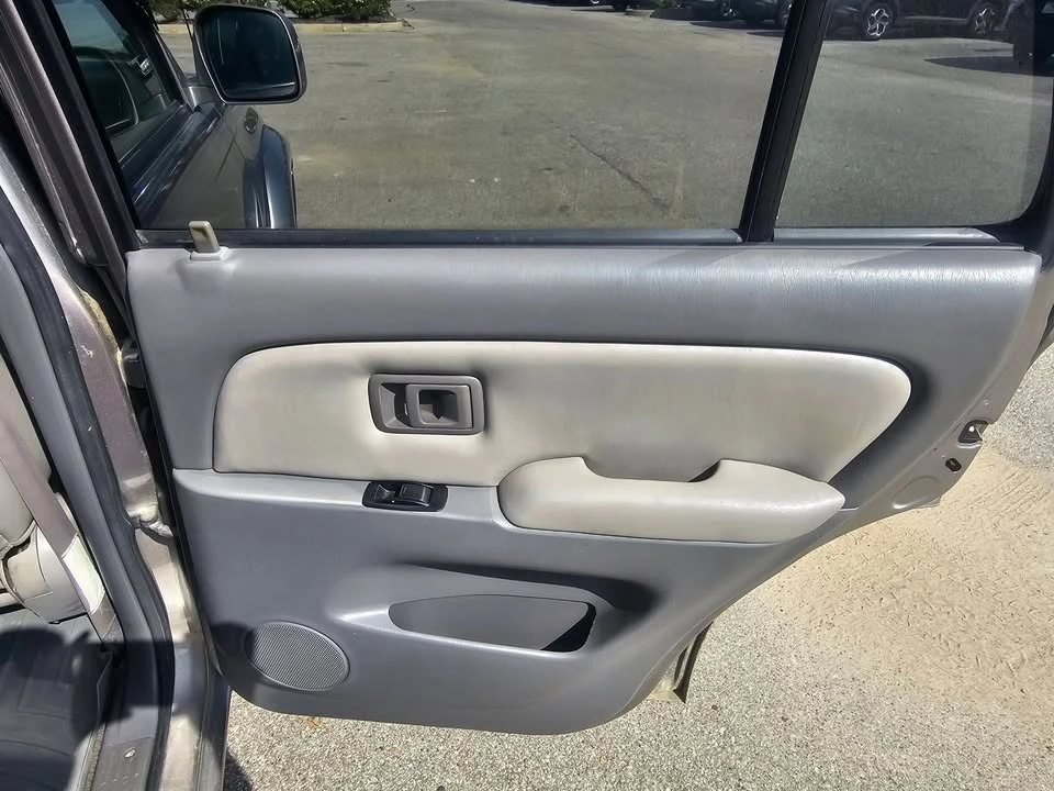 2002 Toyota 4Runner 3rd Gen - Image 7 of 16