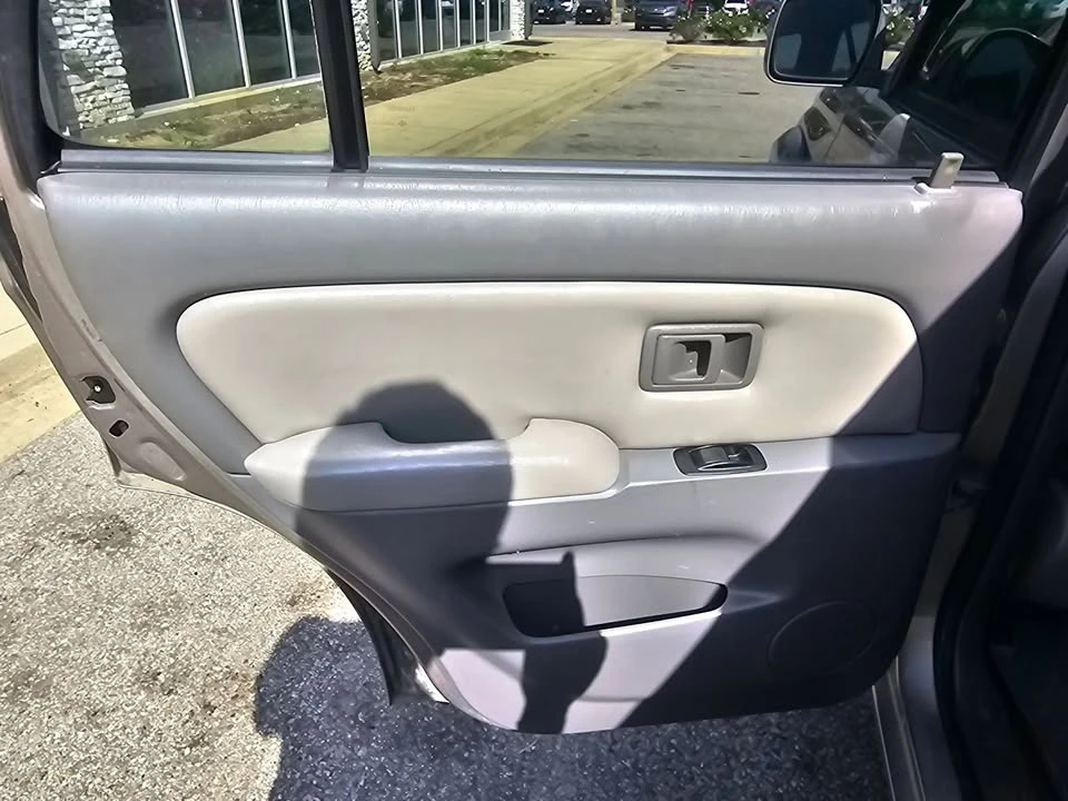 2002 Toyota 4Runner 3rd Gen - Image 10 of 16