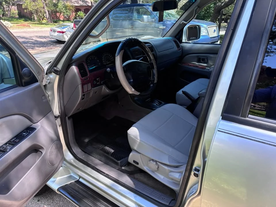 2002 Toyota 4Runner 3rd Gen - Image 10 of 15