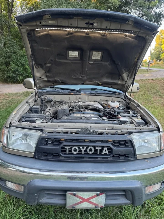 2002 Toyota 4Runner 3rd Gen - Image 9 of 11