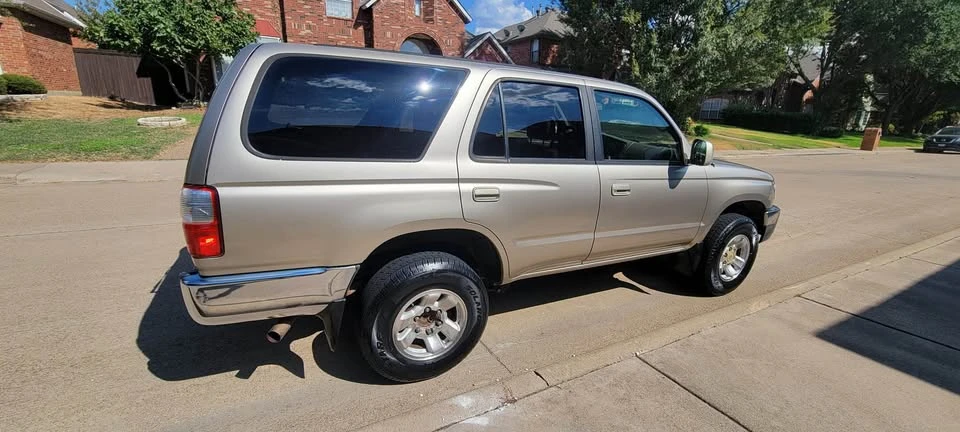 2002 Toyota 4Runner 3rd Gen - Image 5 of 9