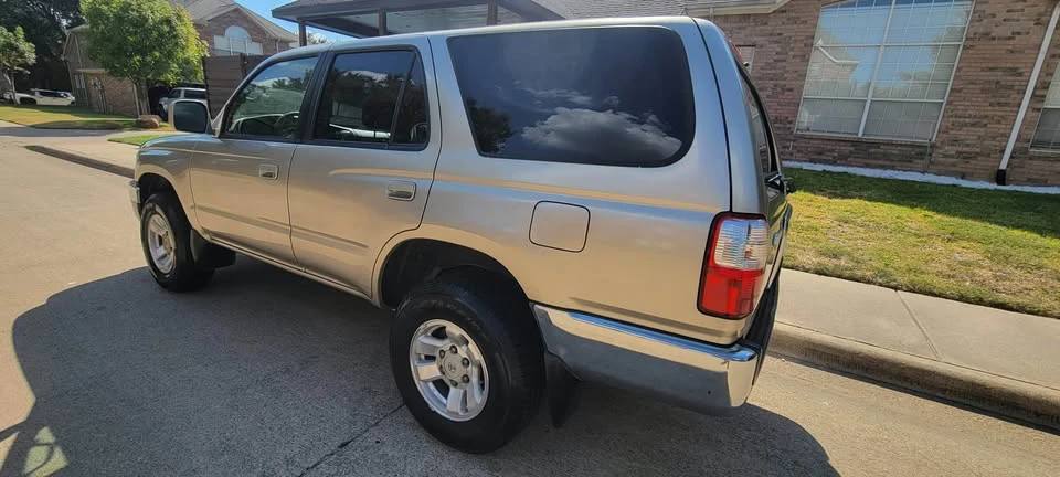 2002 Toyota 4Runner 3rd Gen - Image 3 of 9