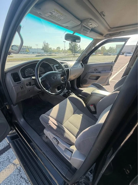 2002 Toyota 4Runner 3rd Gen - Image 11 of 12
