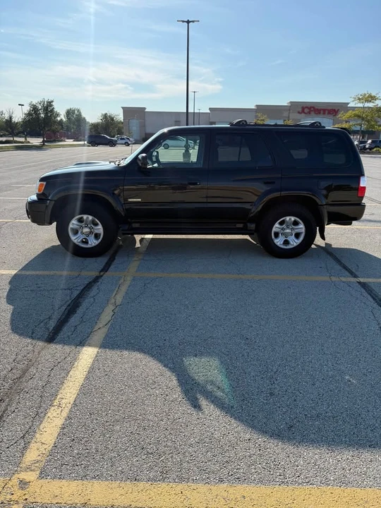 2002 Toyota 4Runner 3rd Gen - Image 2 of 12