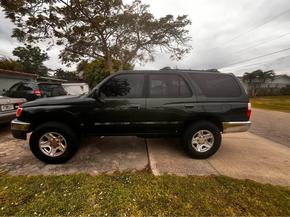 2002 Toyota 4Runner 3rd Gen - Image 2 of 16